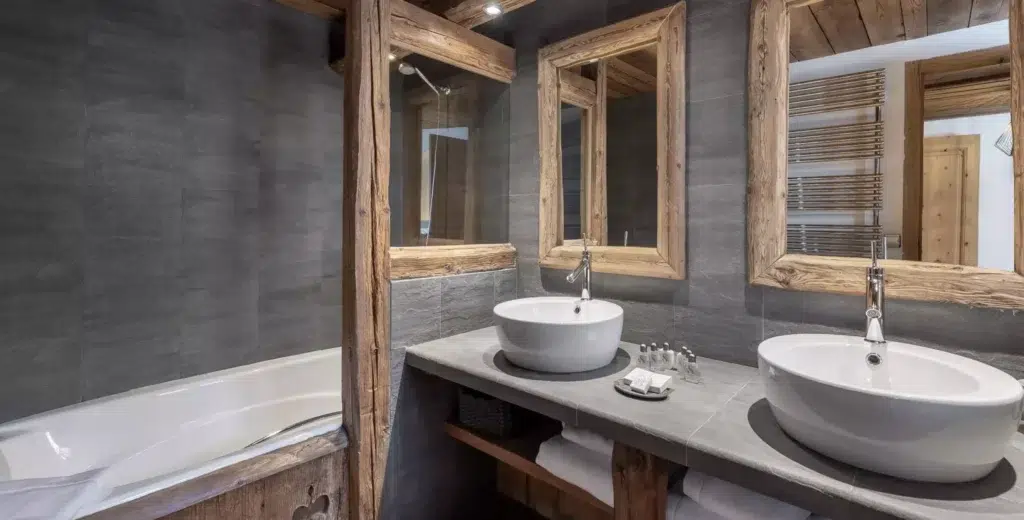 Carte Postale N°15 - chalet-centre-1850-2