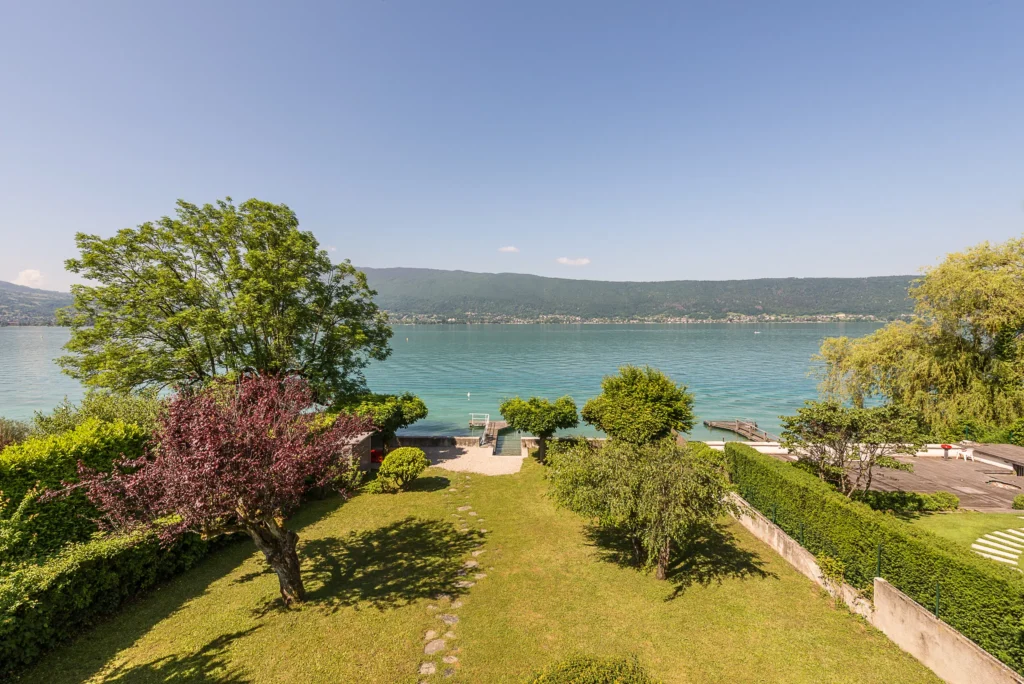 Villa Pied dans l’Eau